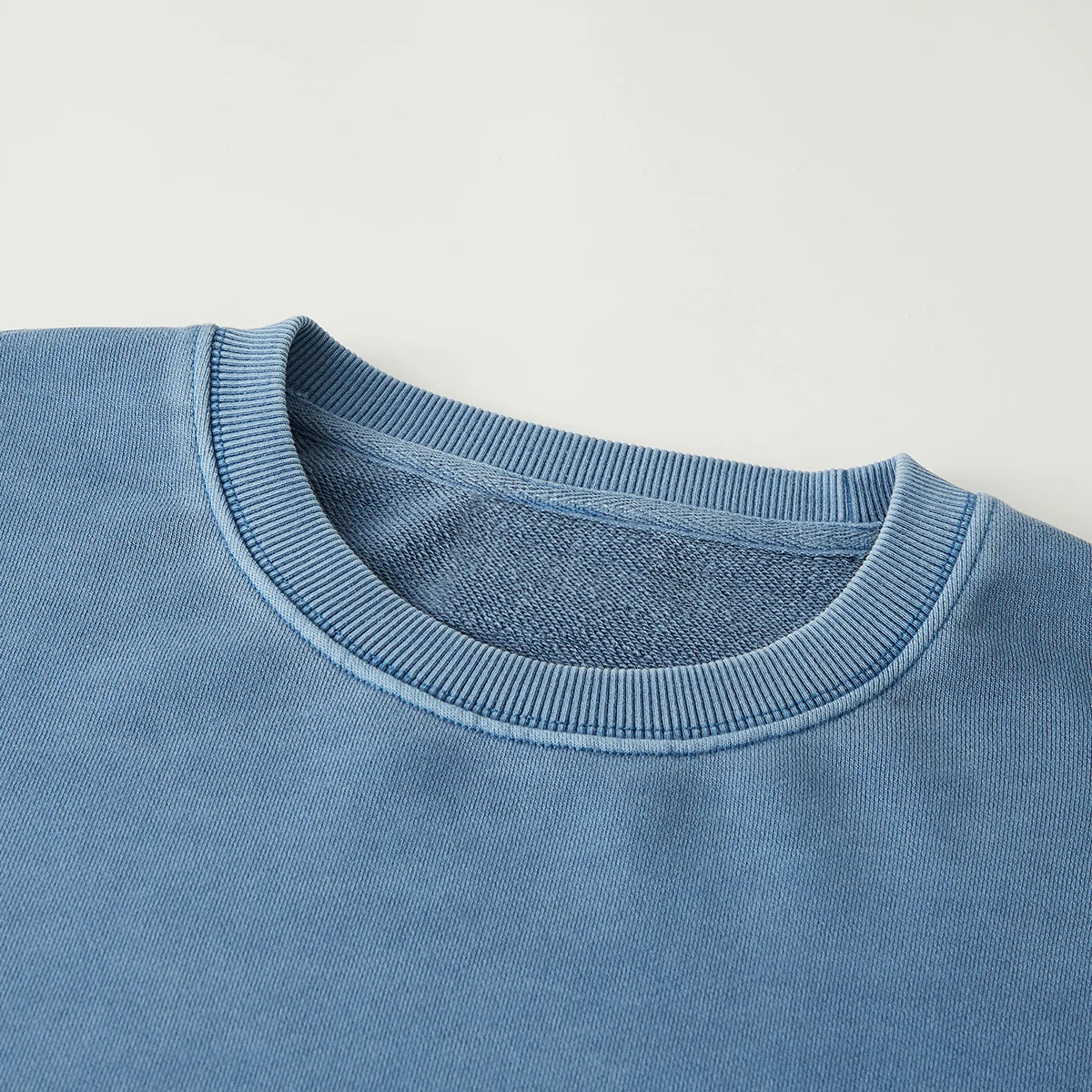 Smile | Oversized Faded Sweatshirt | ILYRIANEDGE