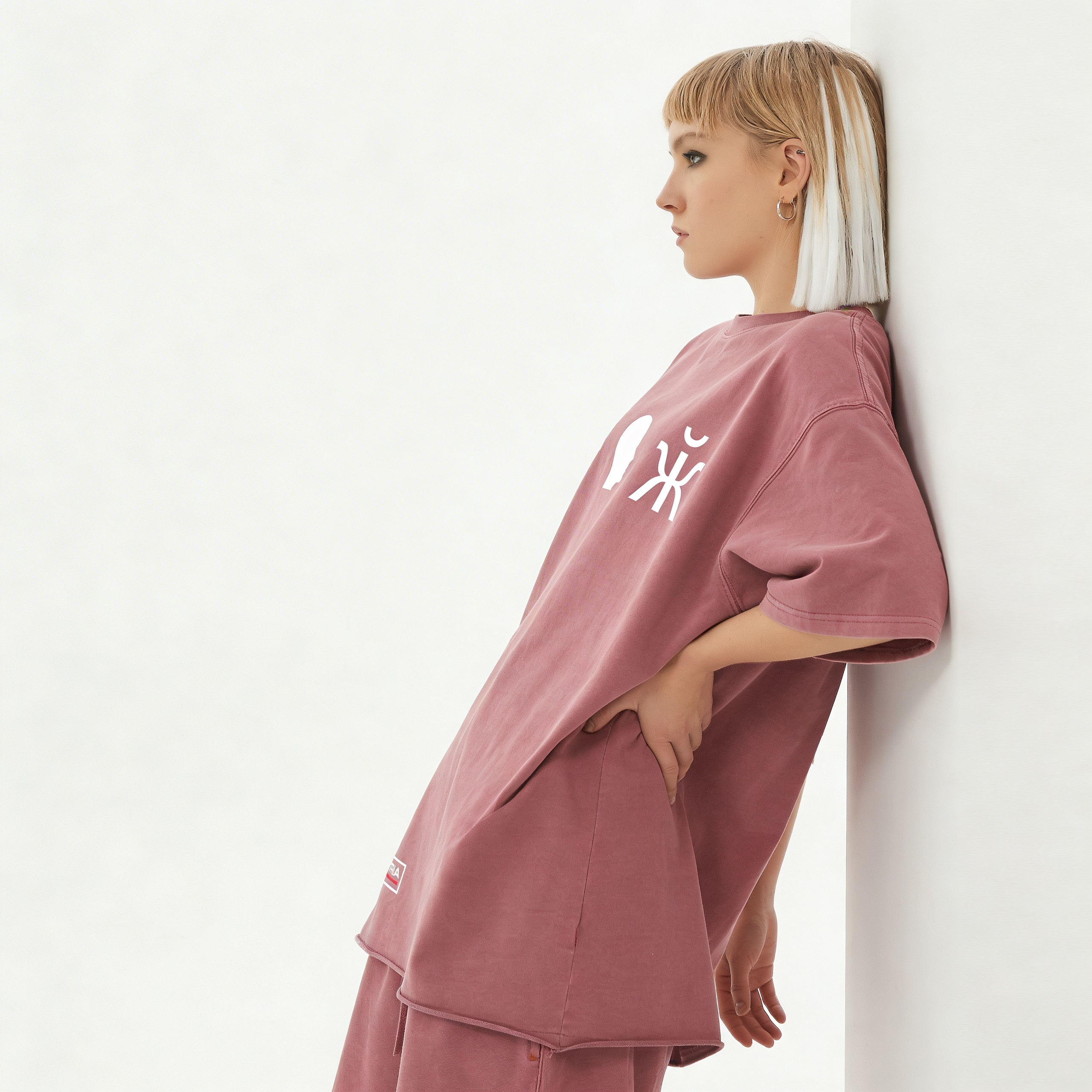 Forever - 260GSM Unisex Faded Raw Hem T-shirt