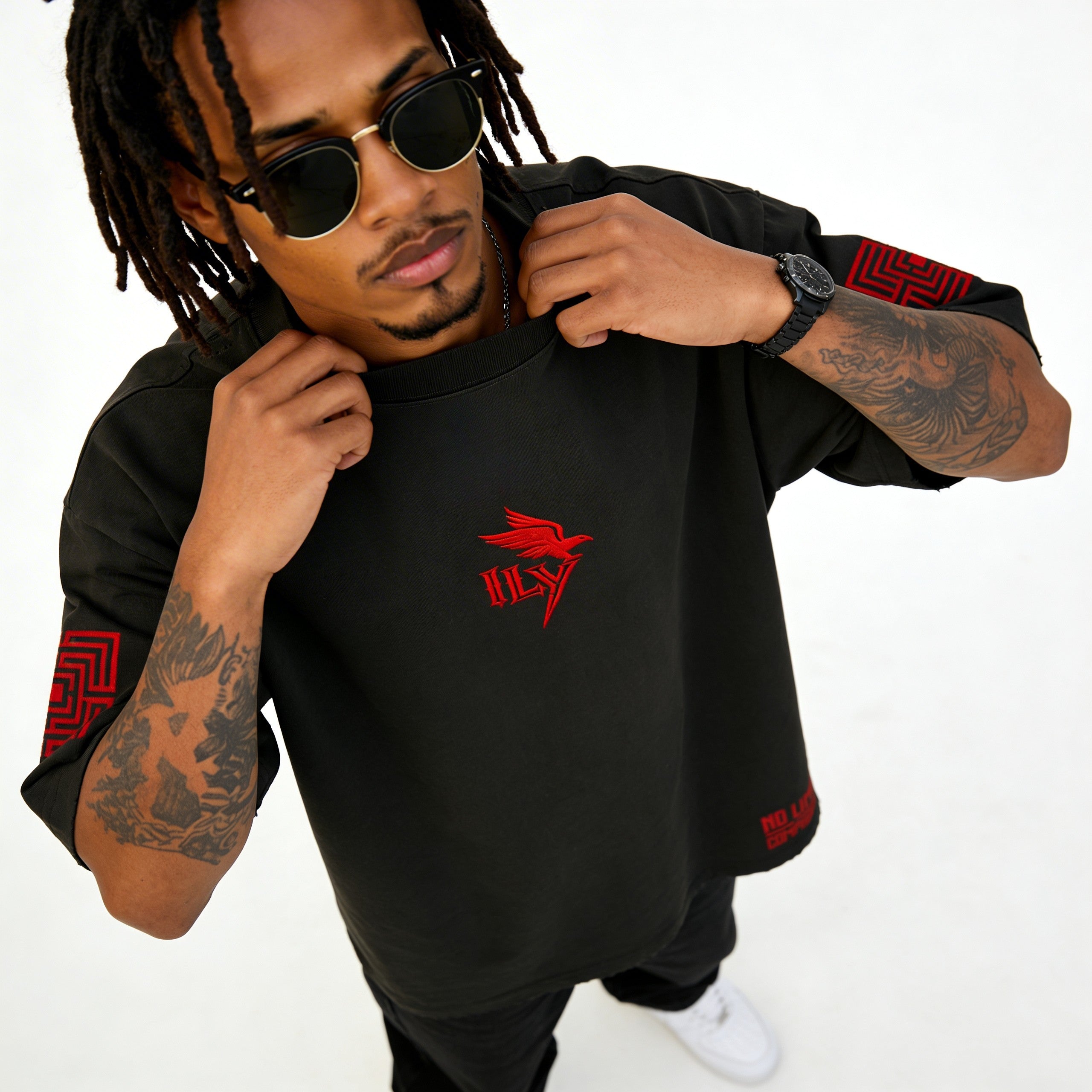 ILY | Distressed Sun-Faded T-Shirt | ILYRIANEDGE