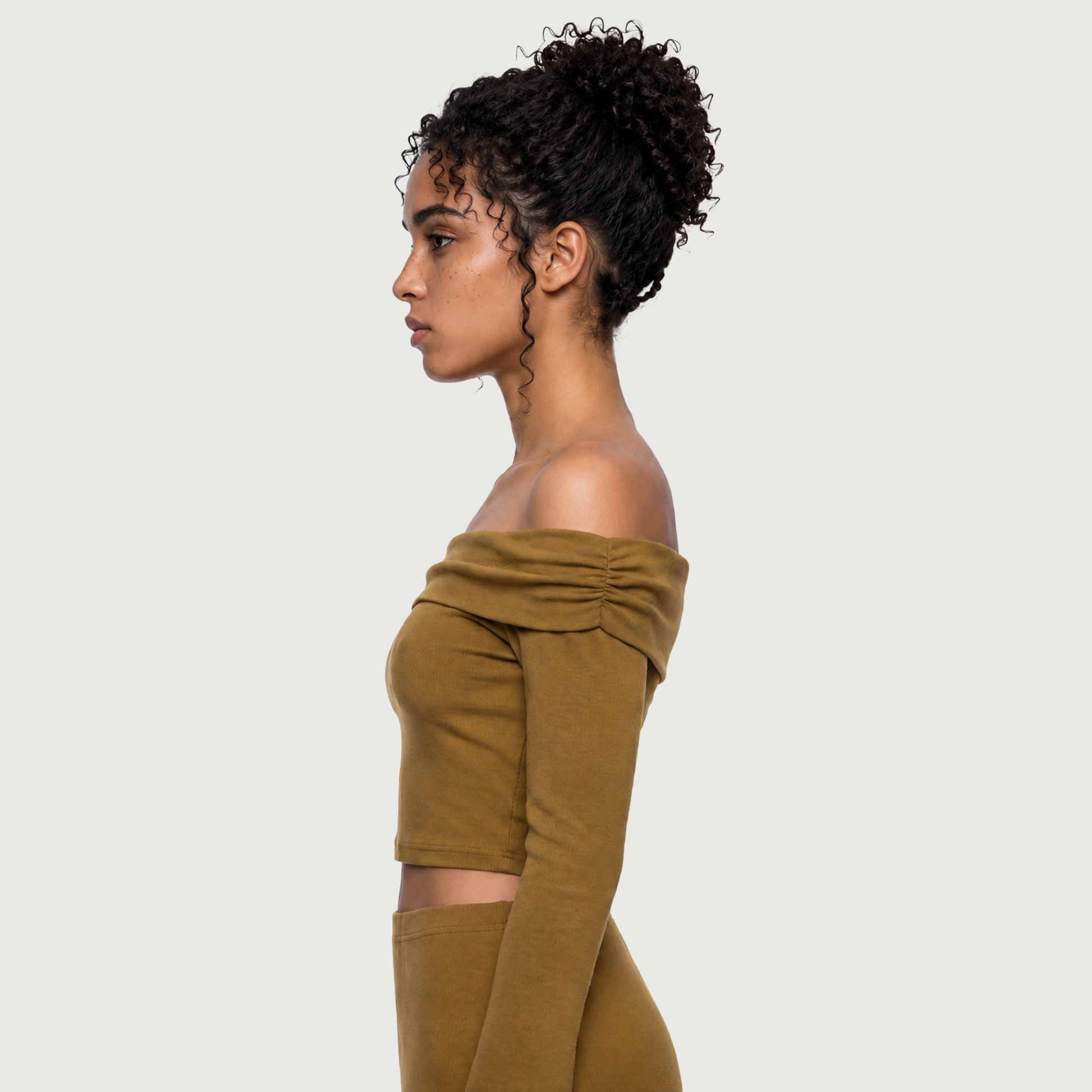 Ilyrianedge | Off-Shoulder Crop Top | ILYRIANEDGE