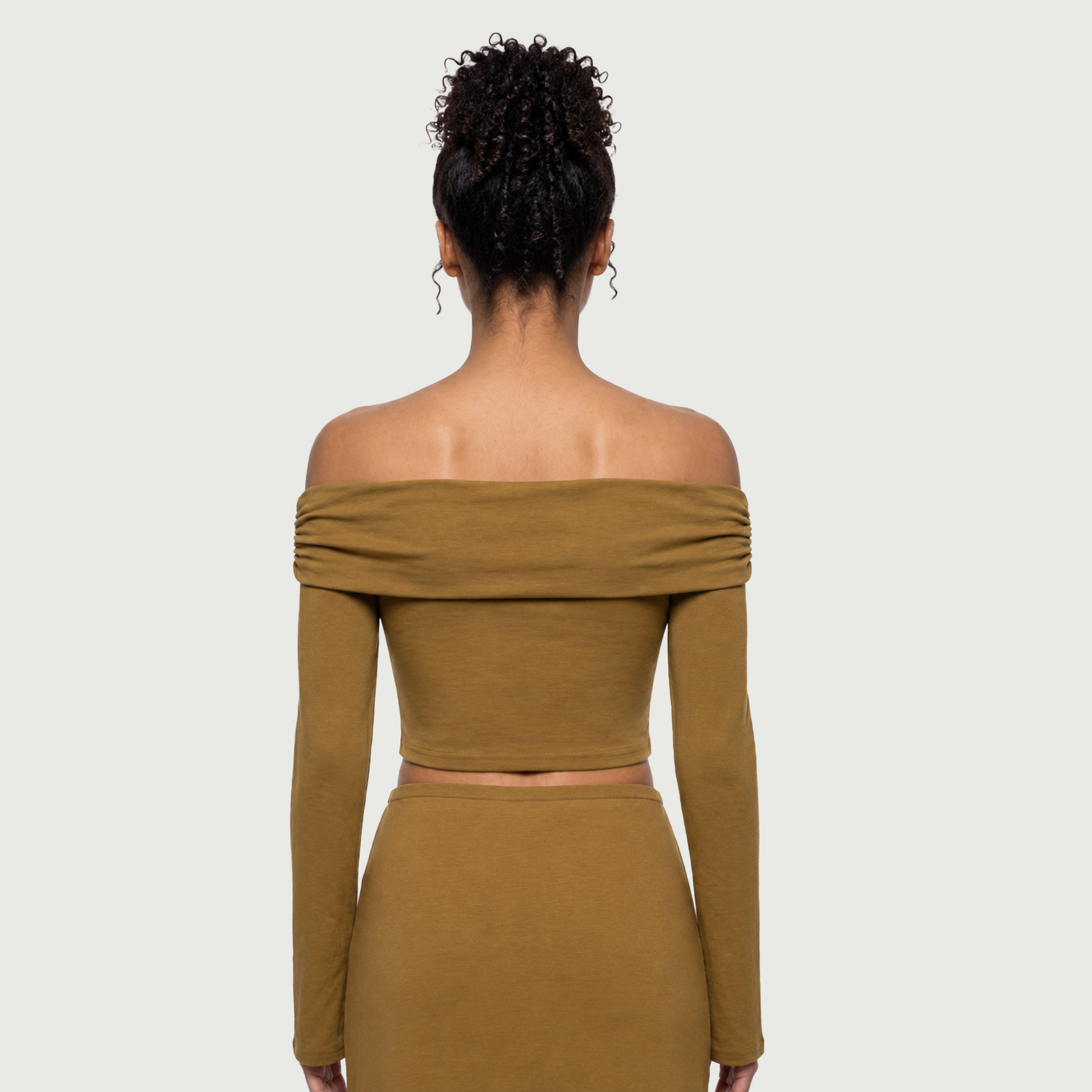 Ilyrianedge | Off-Shoulder Crop Top | ILYRIANEDGE