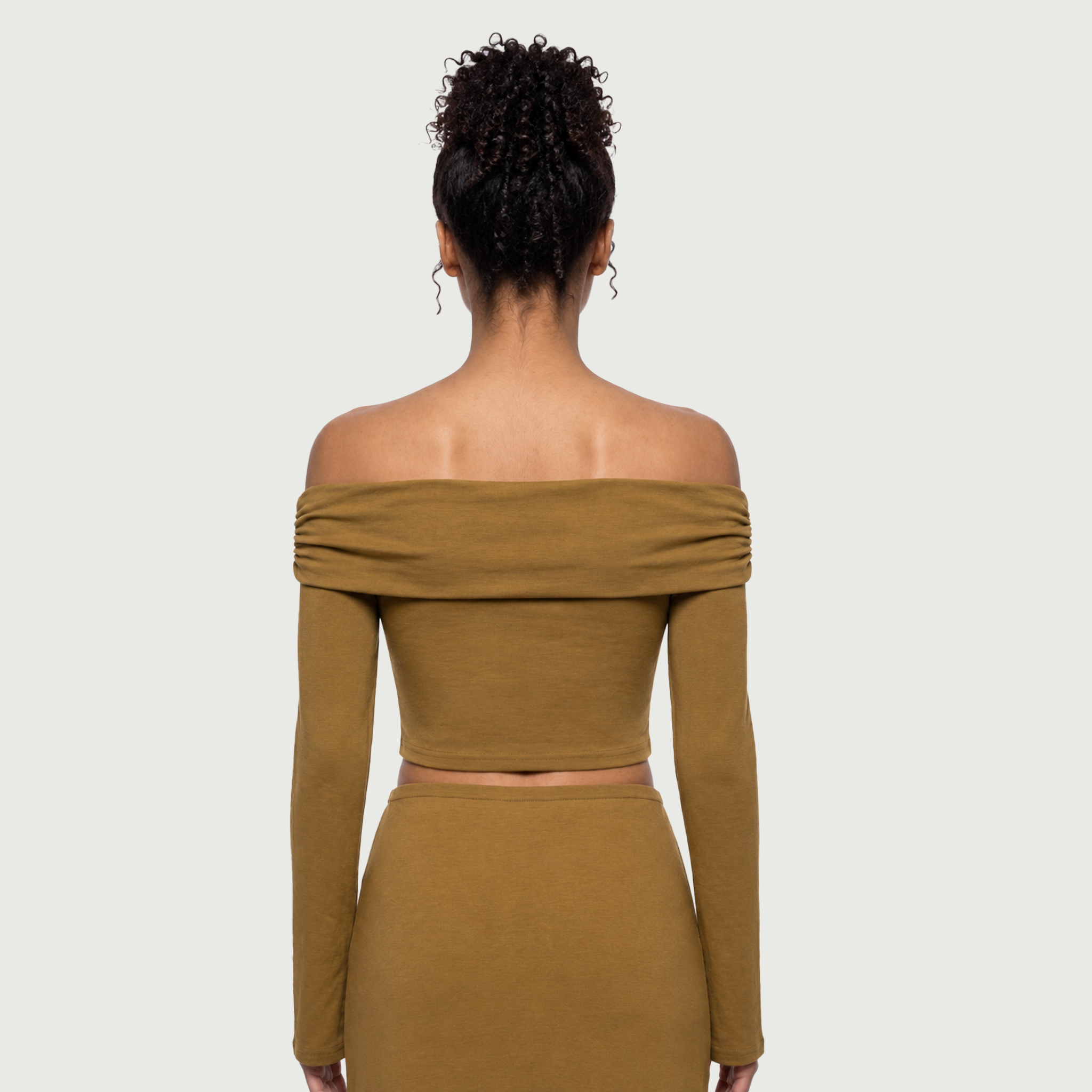 Ilyrianedge | Off-Shoulder Crop Top | ILYRIANEDGE