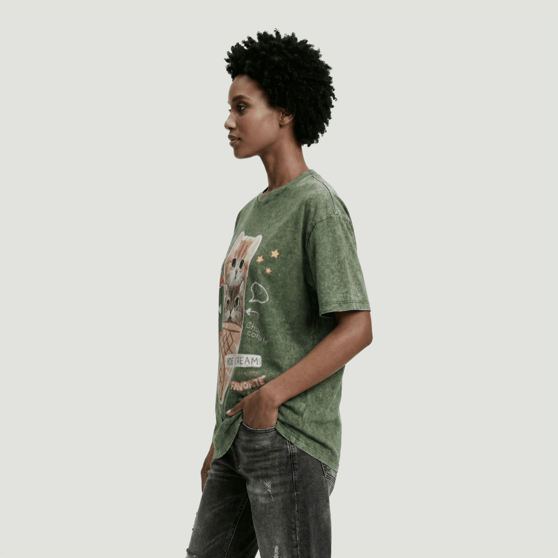 Ice Cream Cat | Oversized Snow Wash T-Shirt | ILYRIANEDGE