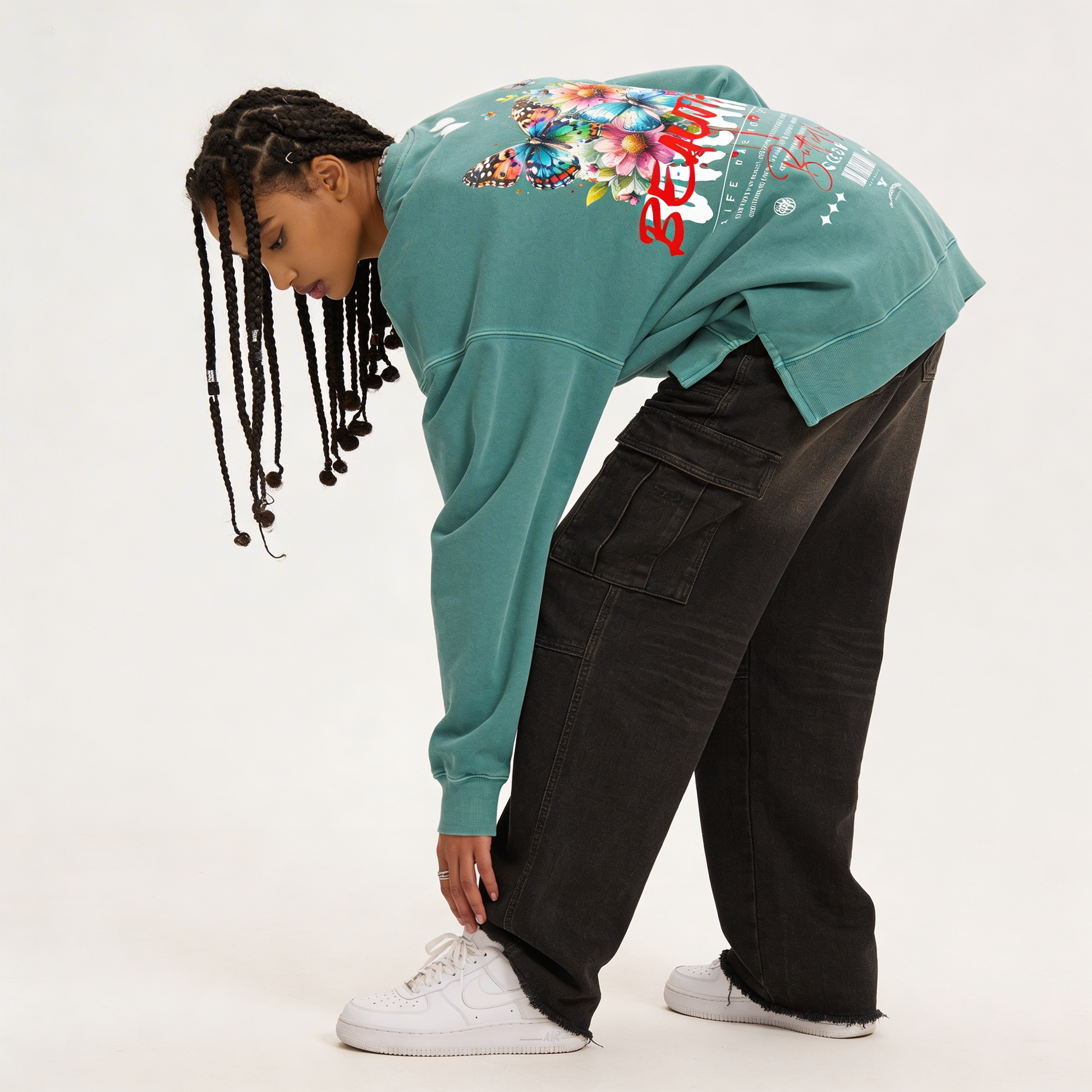 Smile | Oversized Faded Sweatshirt | ILYRIANEDGE