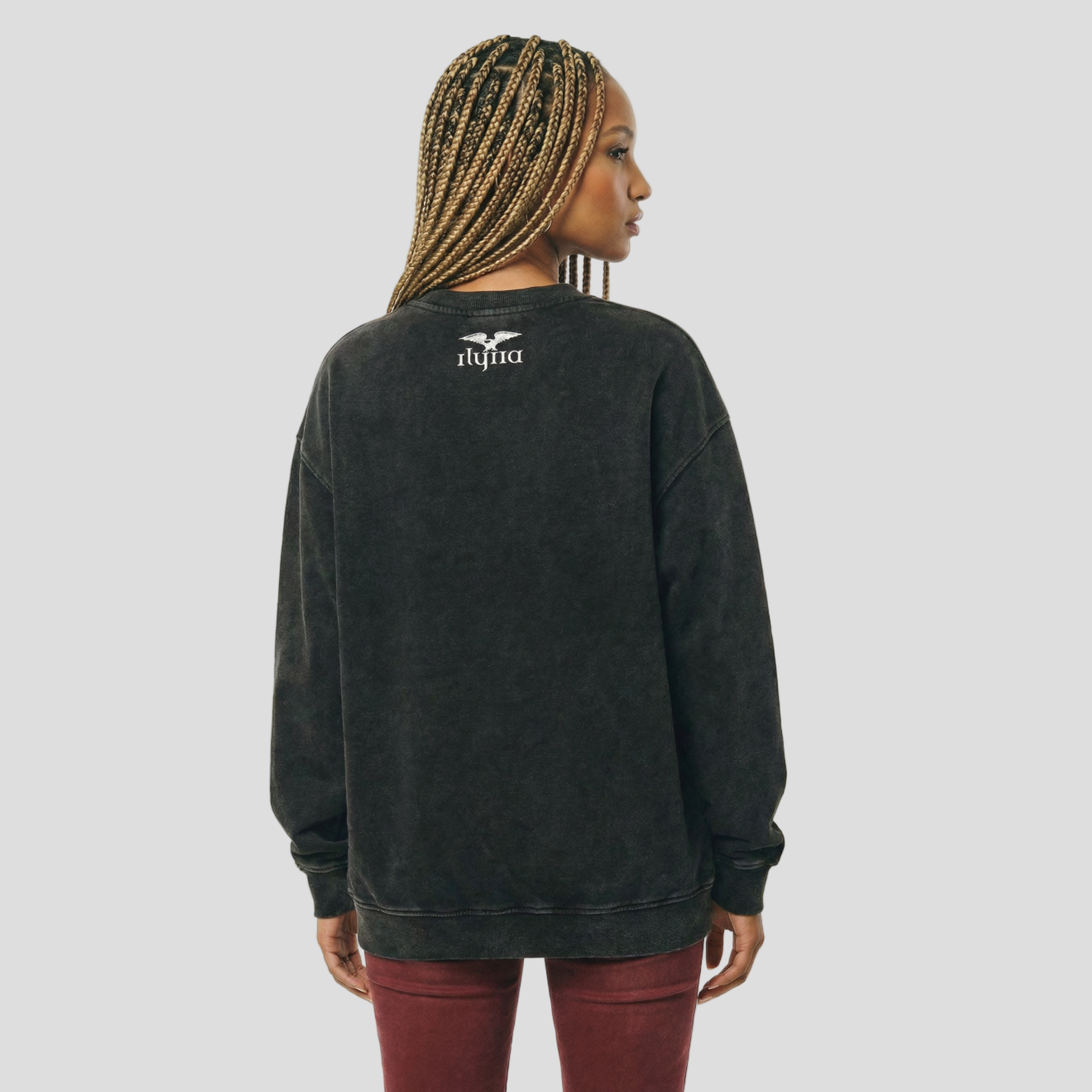 Madonna | Oversized Faded Sweatshirt | ILYRIANEDGE